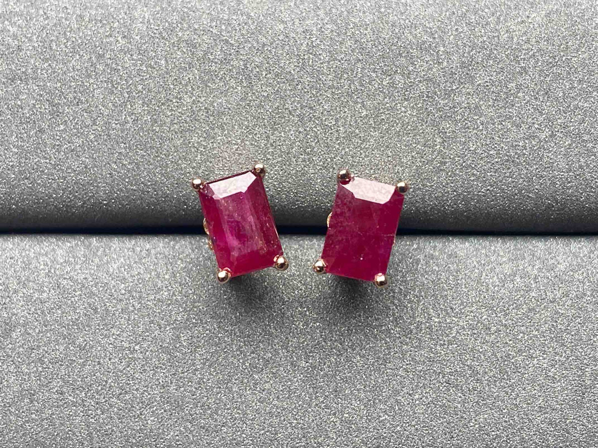 5421 Ruby Earrings