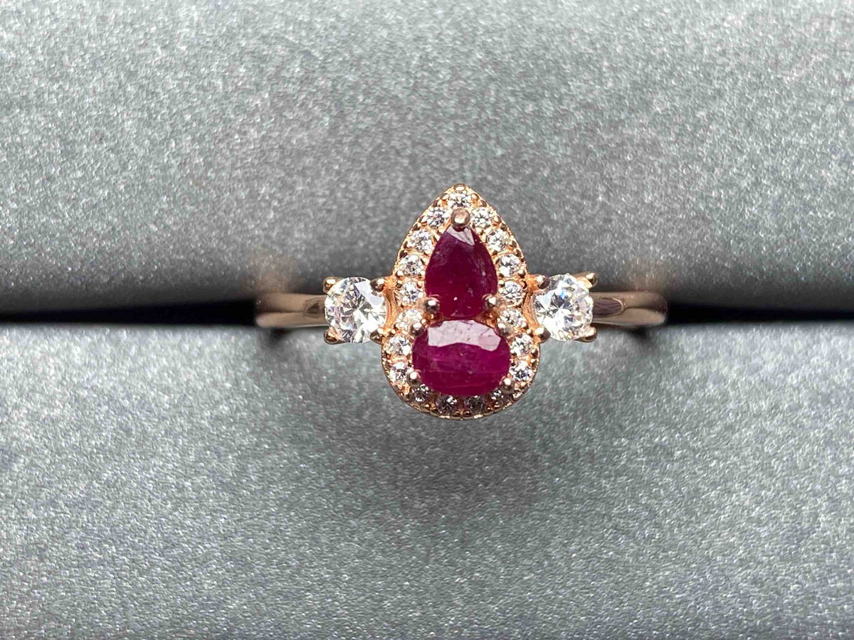 5427 Ruby Ring