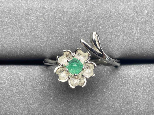 A504 Emerald Ring