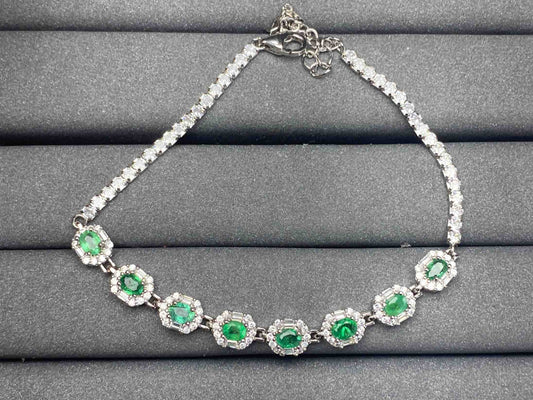 A516 Emerald Bracelet