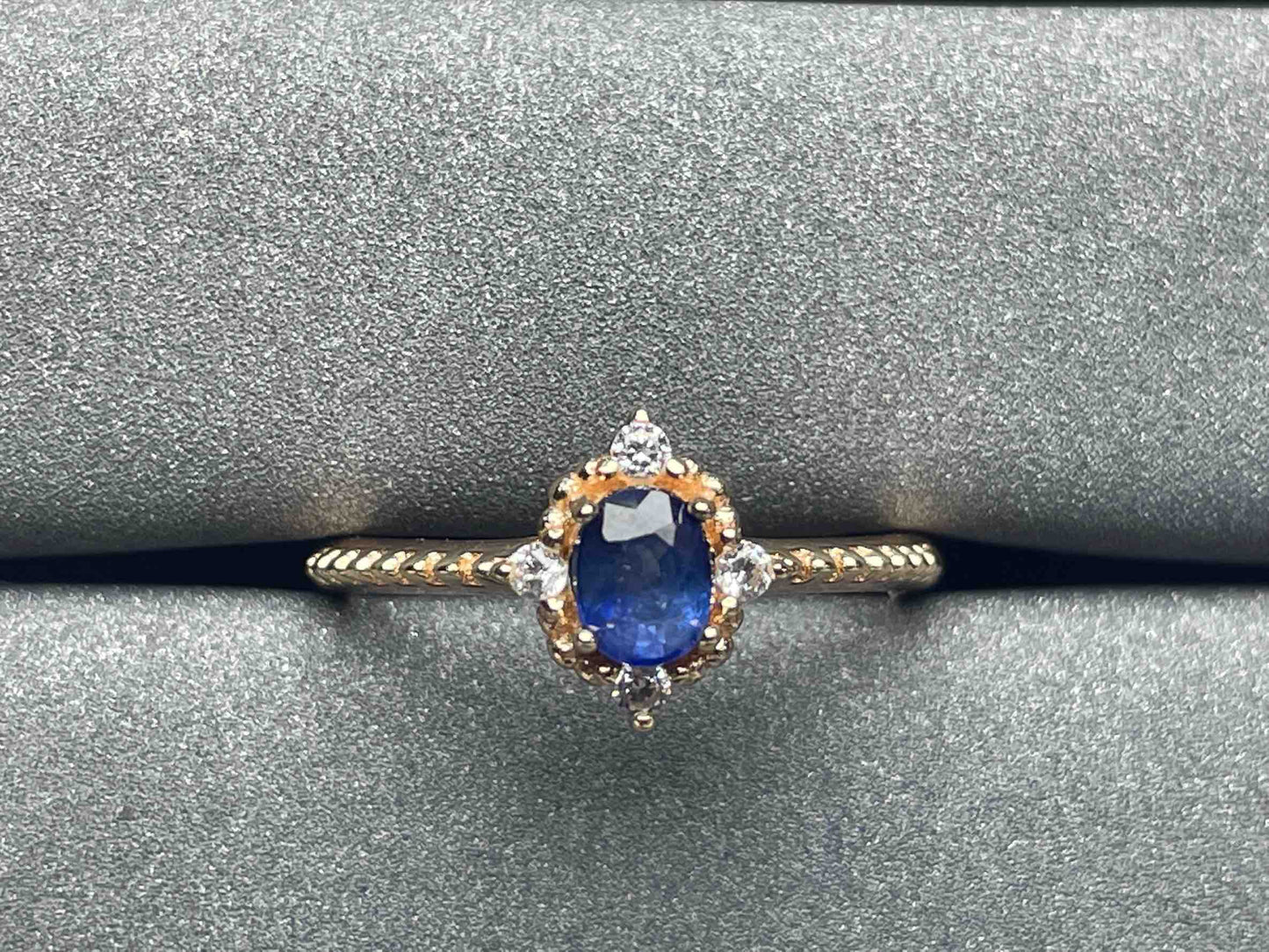 A1031 Blue Sapphire Ring