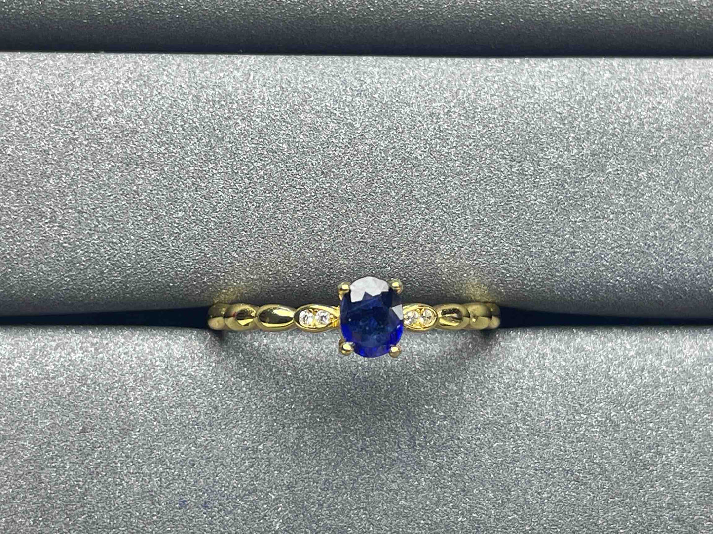 A1033 Blue Sapphire Ring