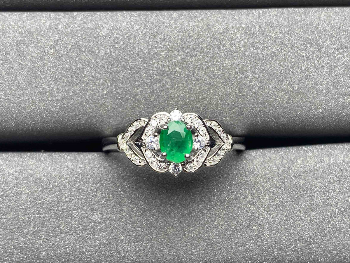 A111 Emerald Ring