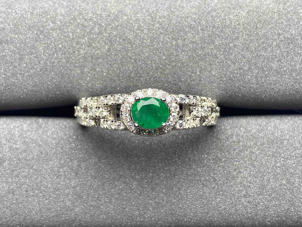 A122 Emerald Ring