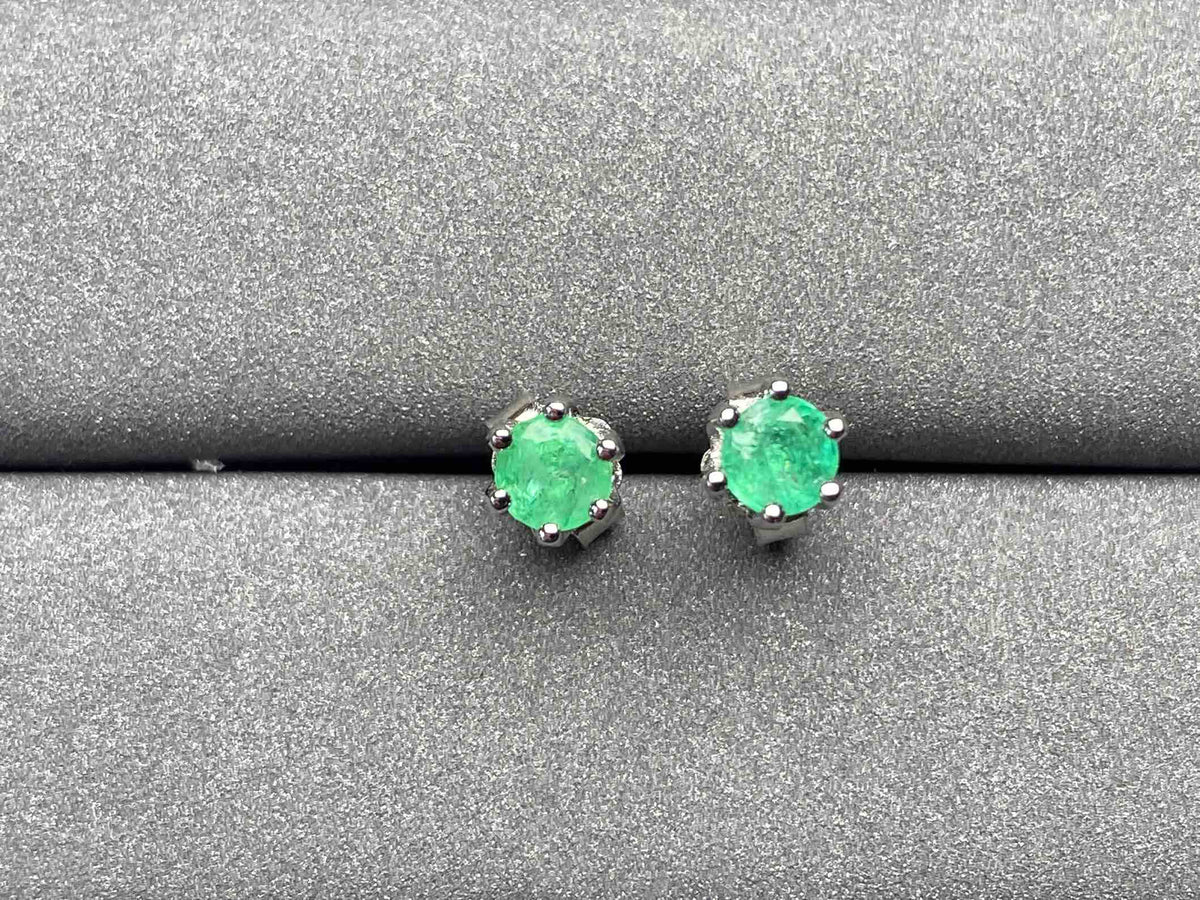 A153 Emerald Earrings