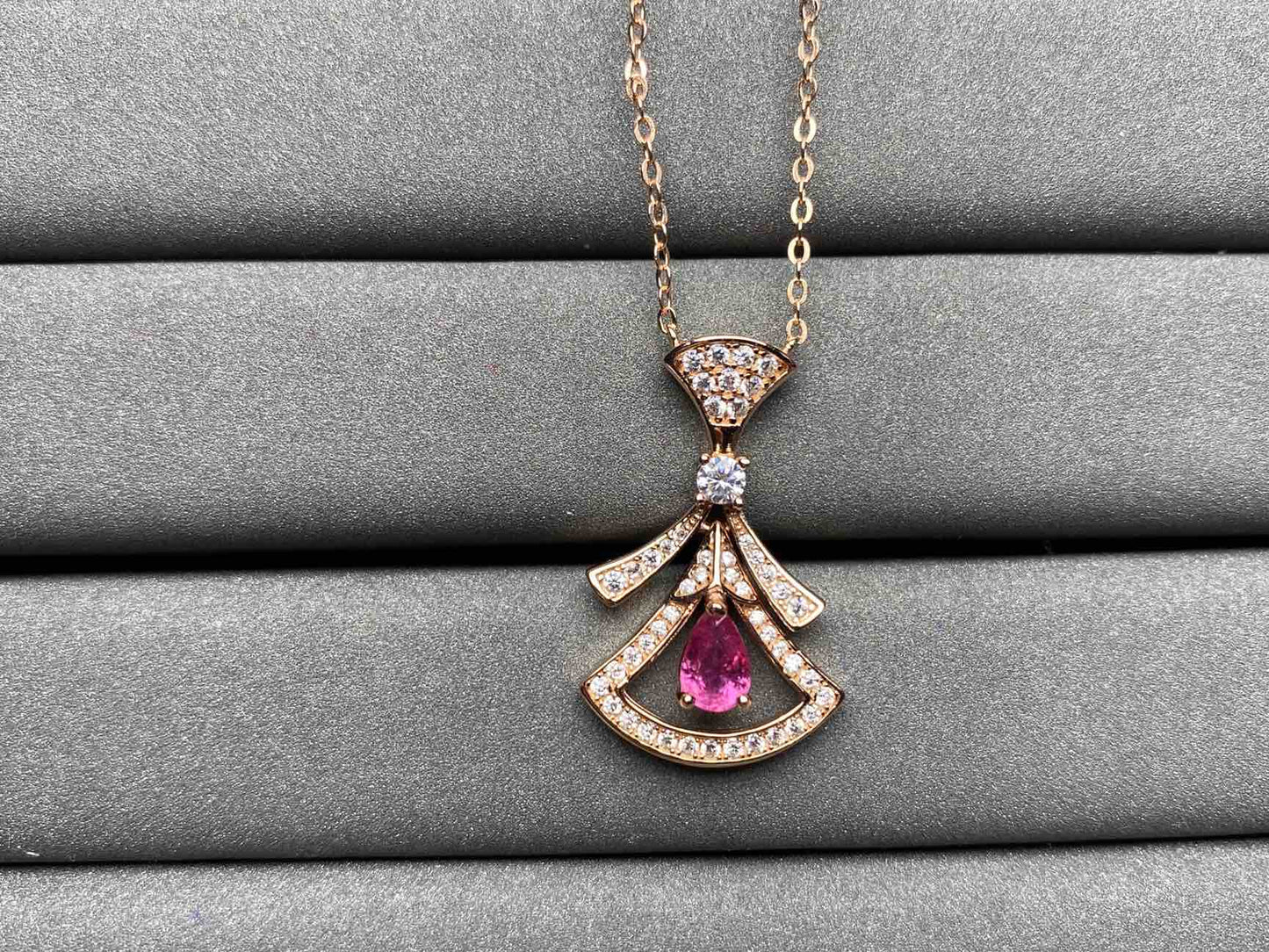 A1626 Pink Sapphire Necklace