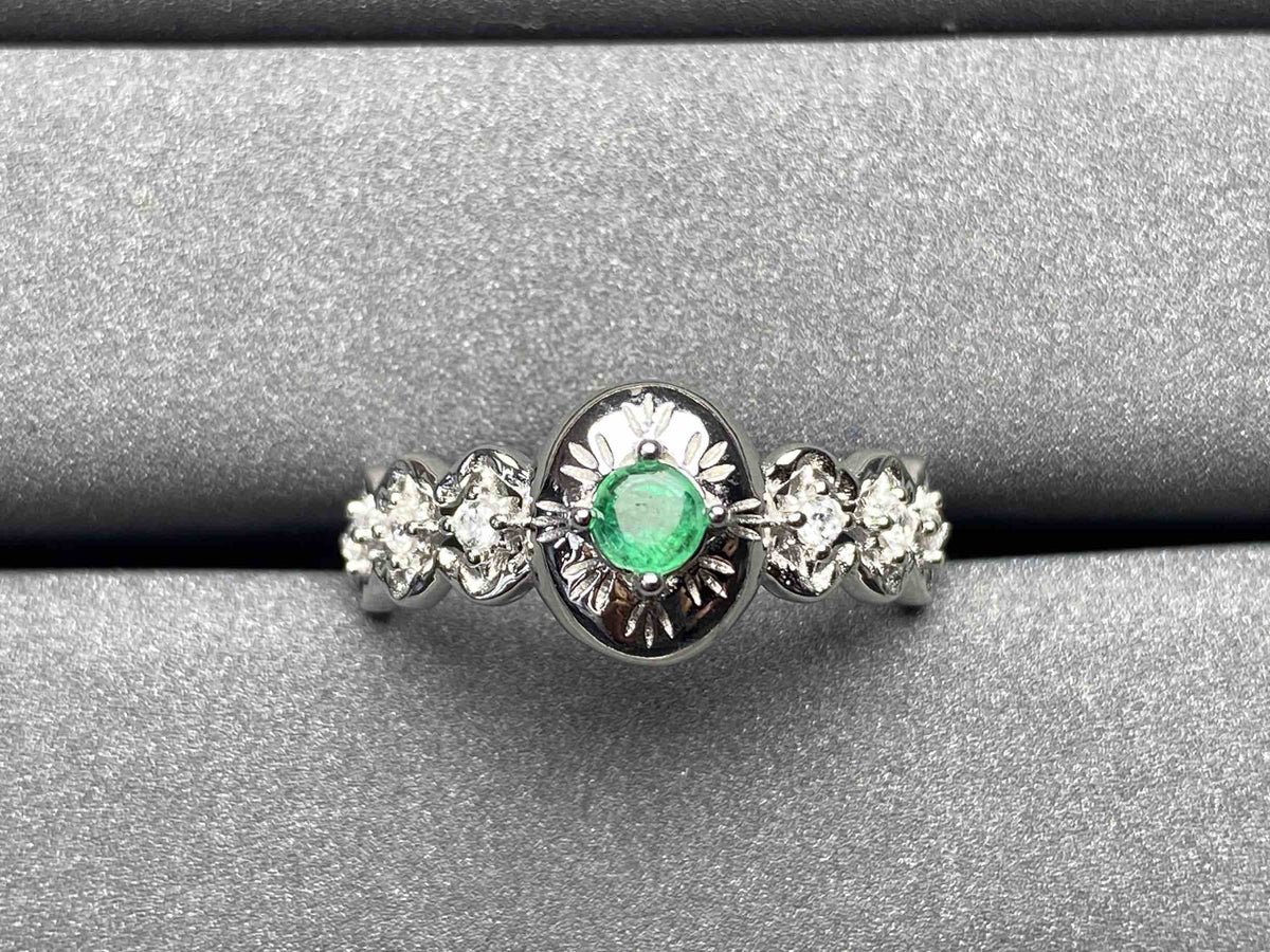 A162 Emerald Ring