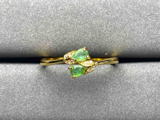 A17 Emerald Ring