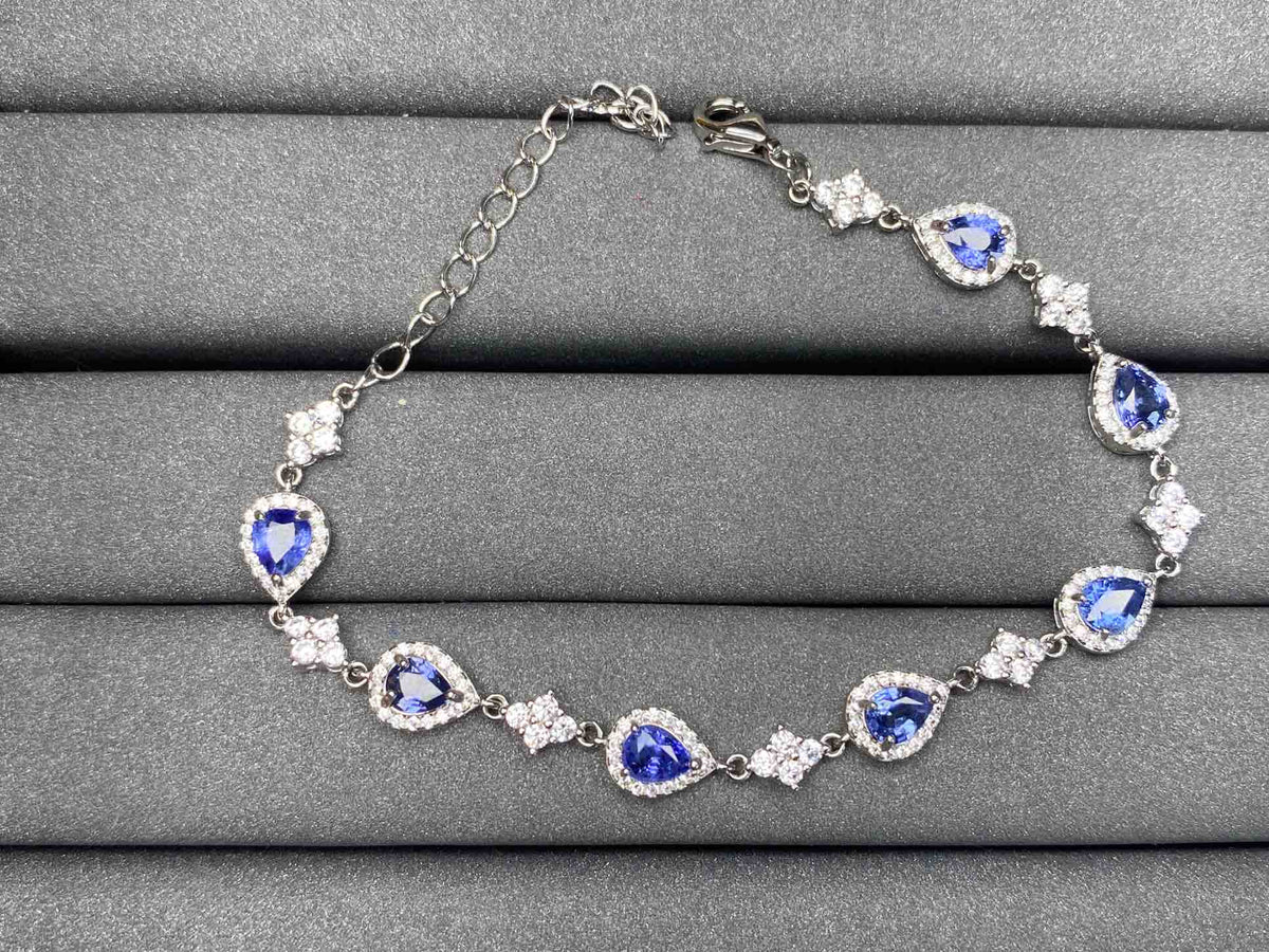 A1715 Cornflower Sapphire Bracelet