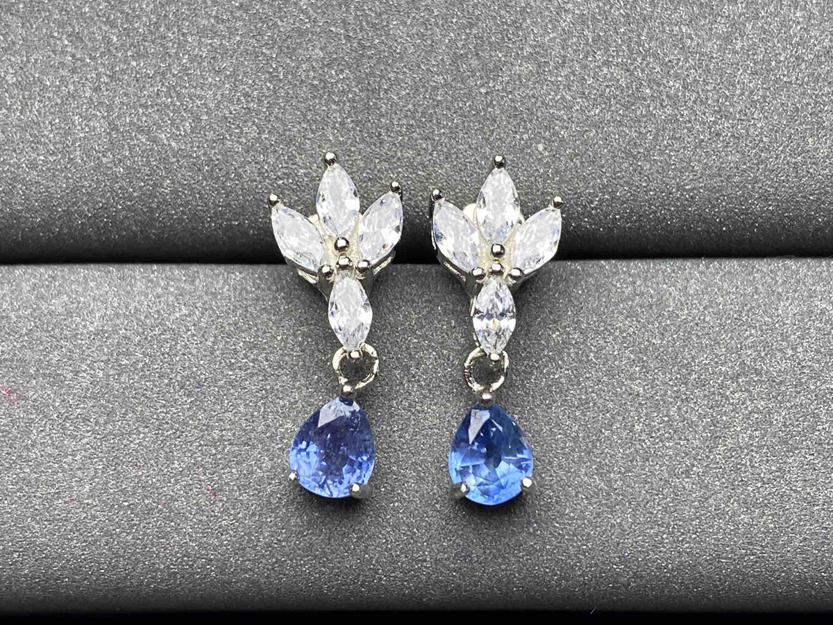 A1767 Cornflower Sapphire Earrings