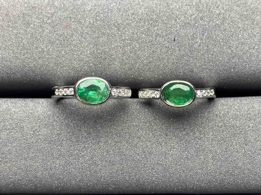 A1826 Emerald Earrings