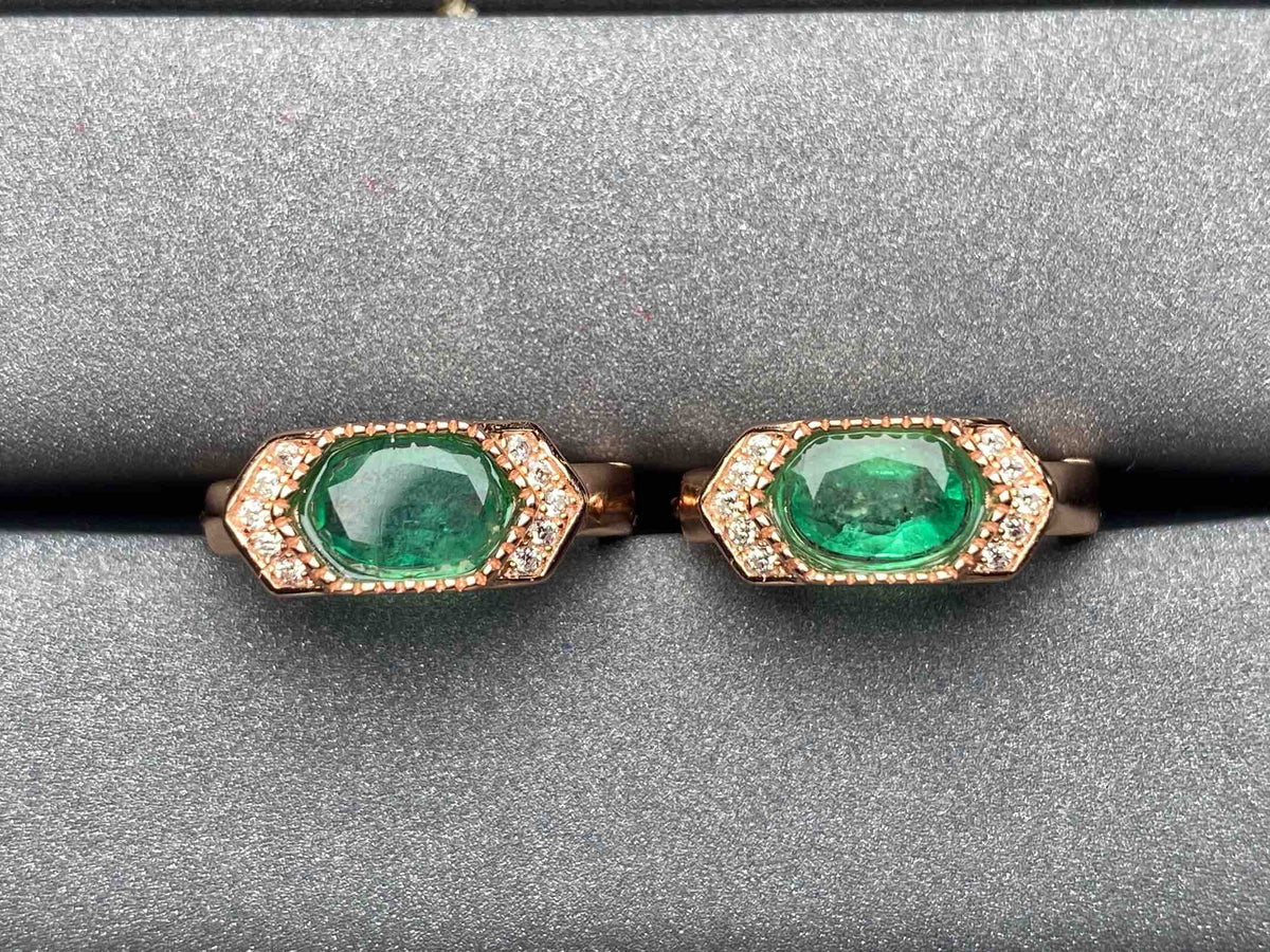 A1903 Emerald Earrings