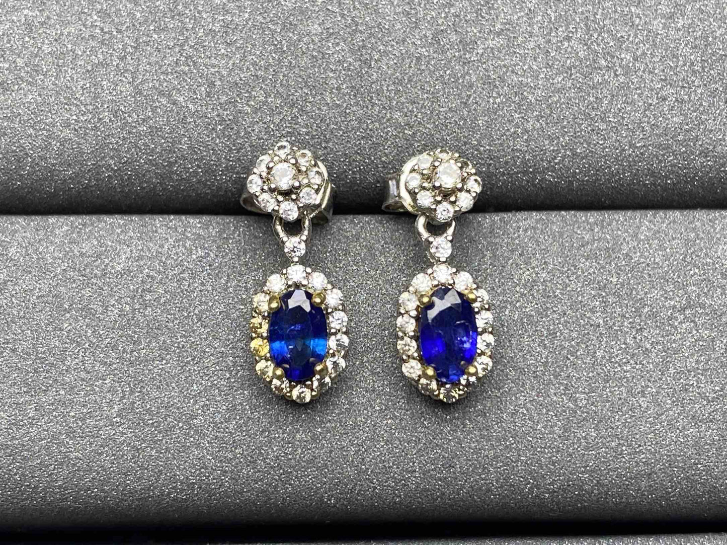 A228 Blue Sapphire Earrings