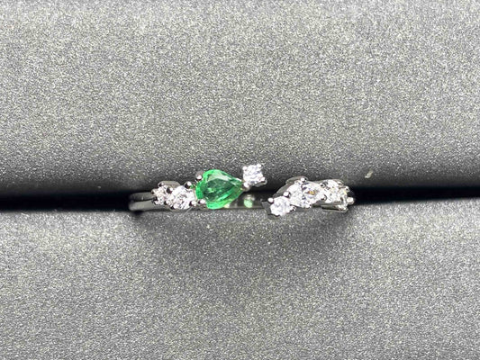 A23 Emerald Ring