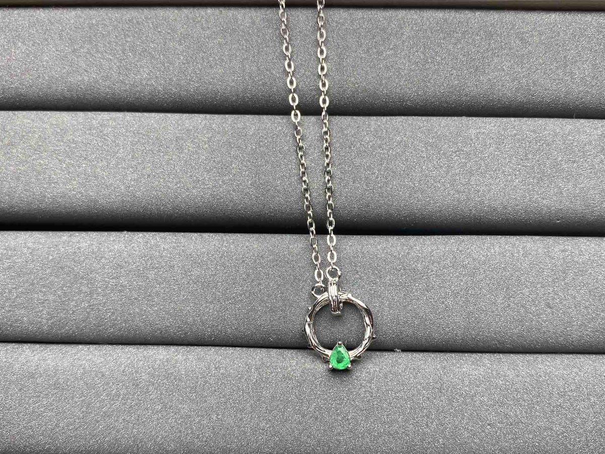 A279 Emerald Necklace