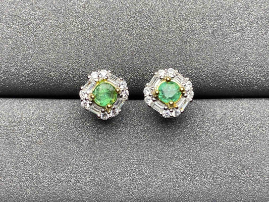 A316 Emerald Earrings