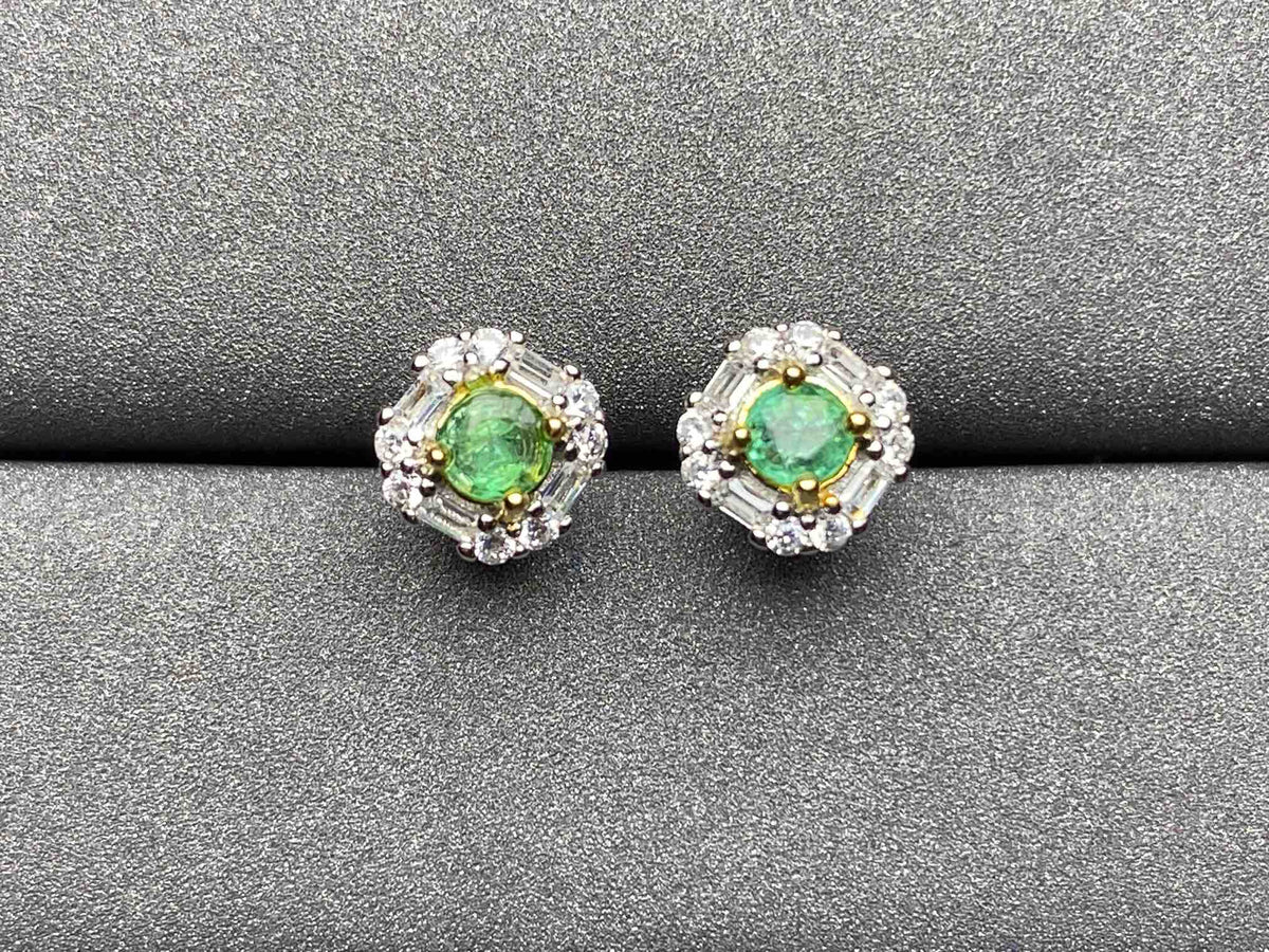 A316 Emerald Earrings