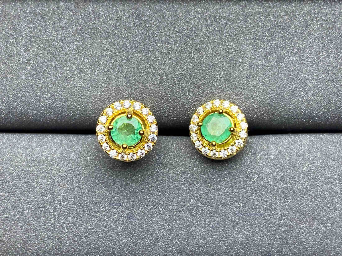 A326 Emerald Earrings