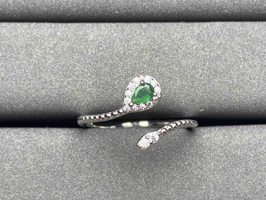 A35 Emerald Ring