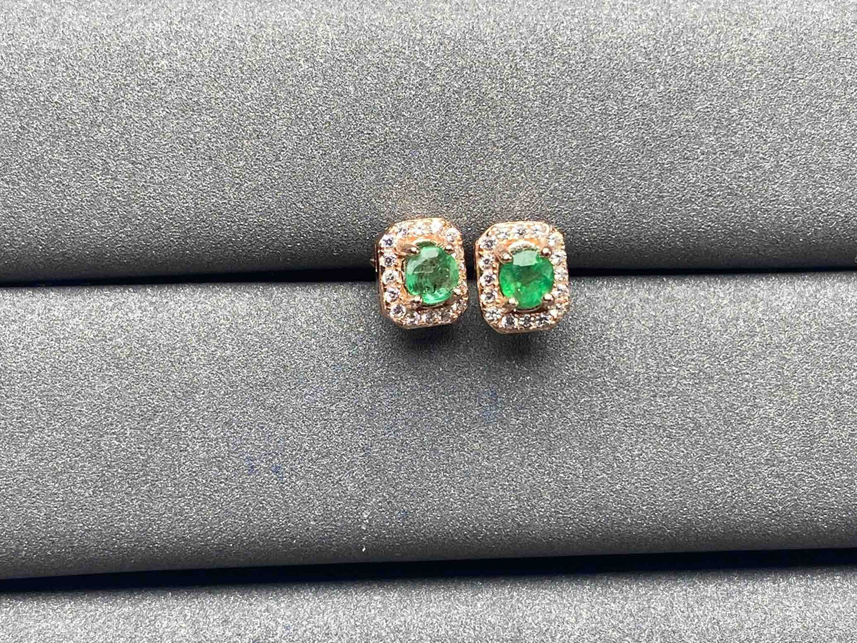 A399 Emerald Earrings