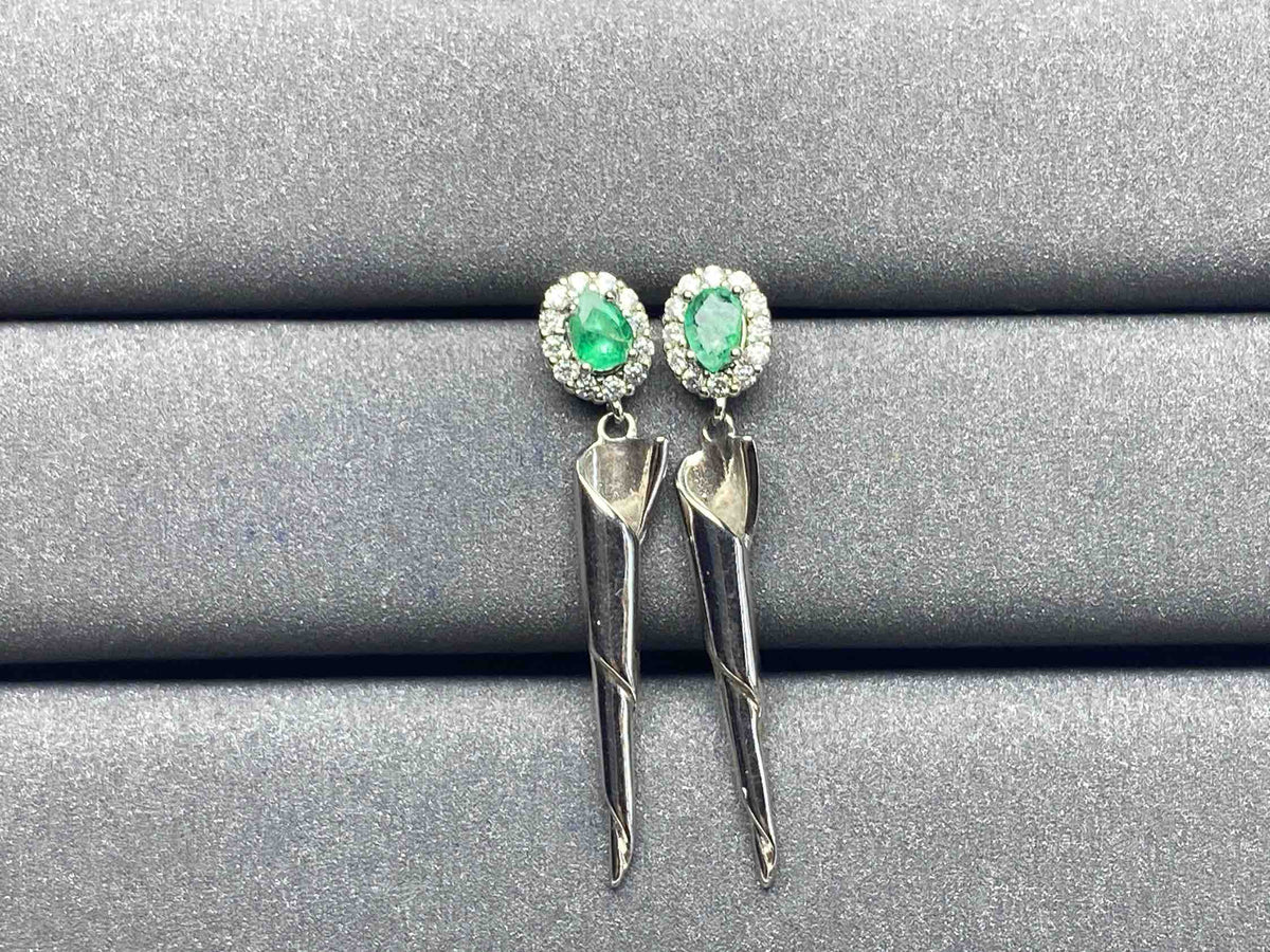 A401 Emerald Earrings