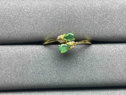 A415 Emerald Ring