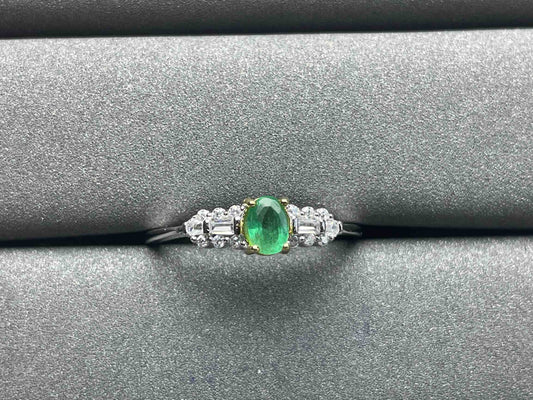 A428 Emerald Ring