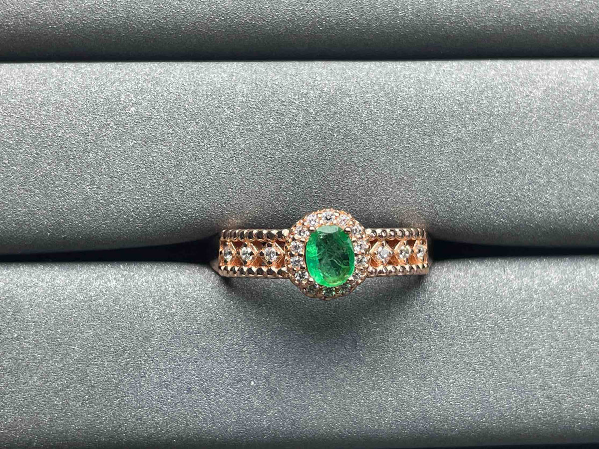 A429 Emerald Ring