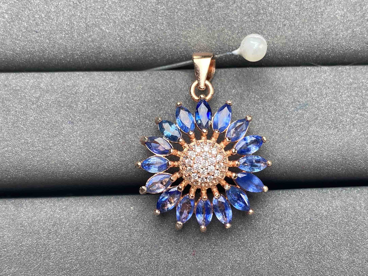 A4504 Blue Sapphire Pendant