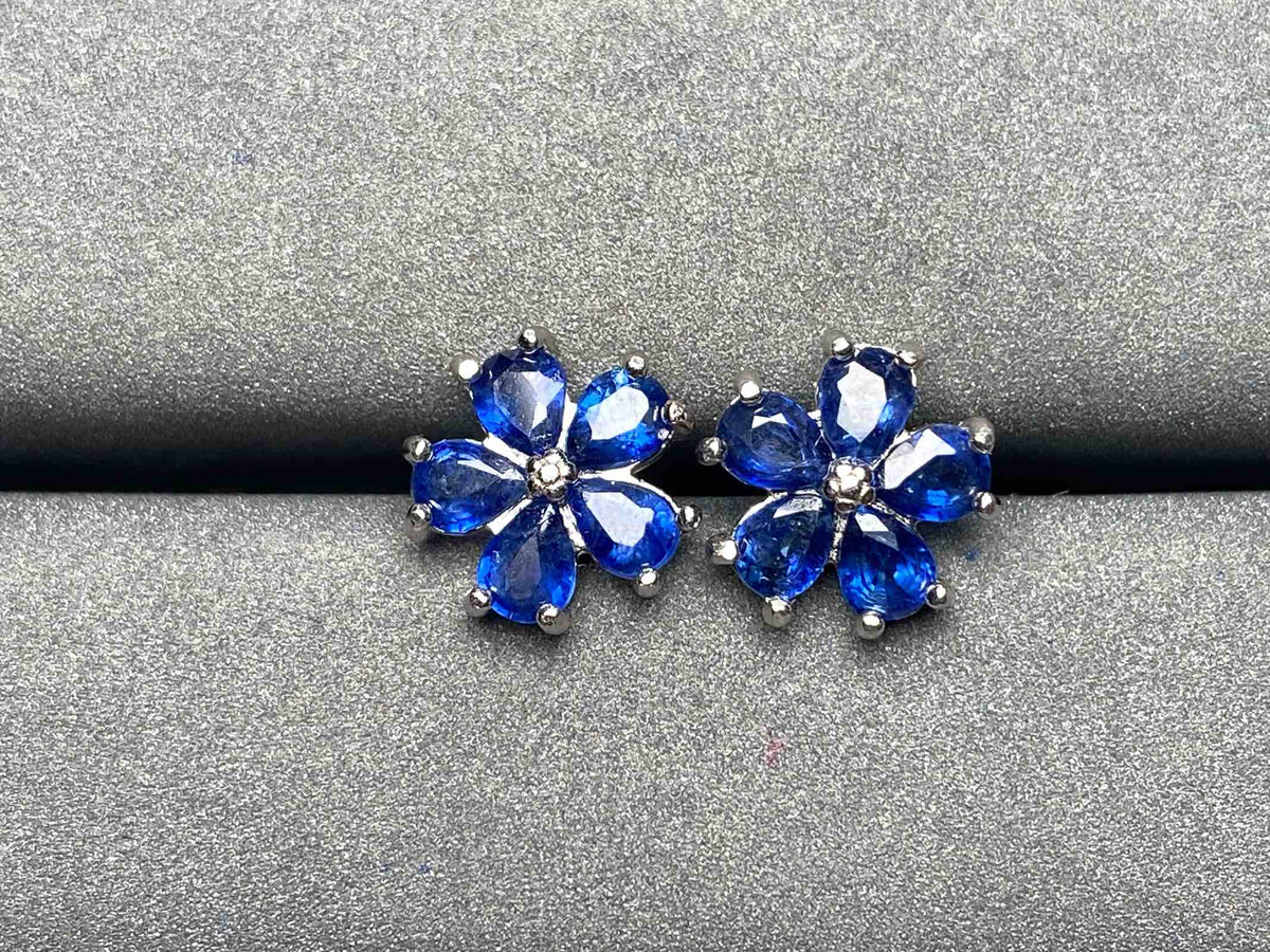 A4576 Blue Sapphire Earrings