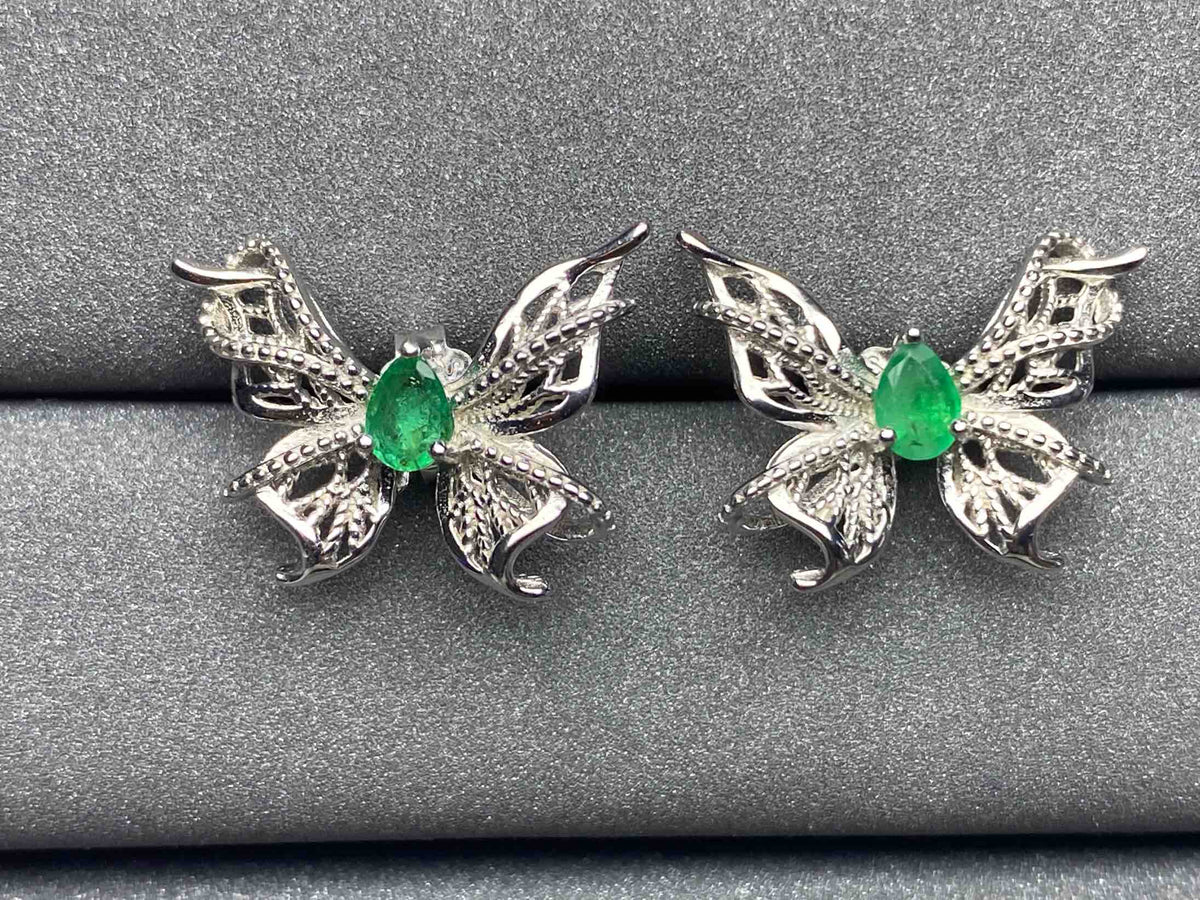 A47 Emerald Earrings