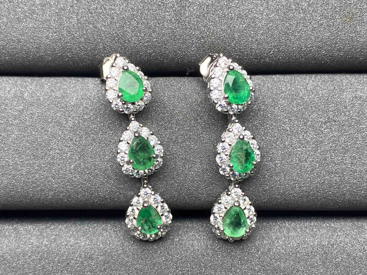 A48 Emerald Earrings