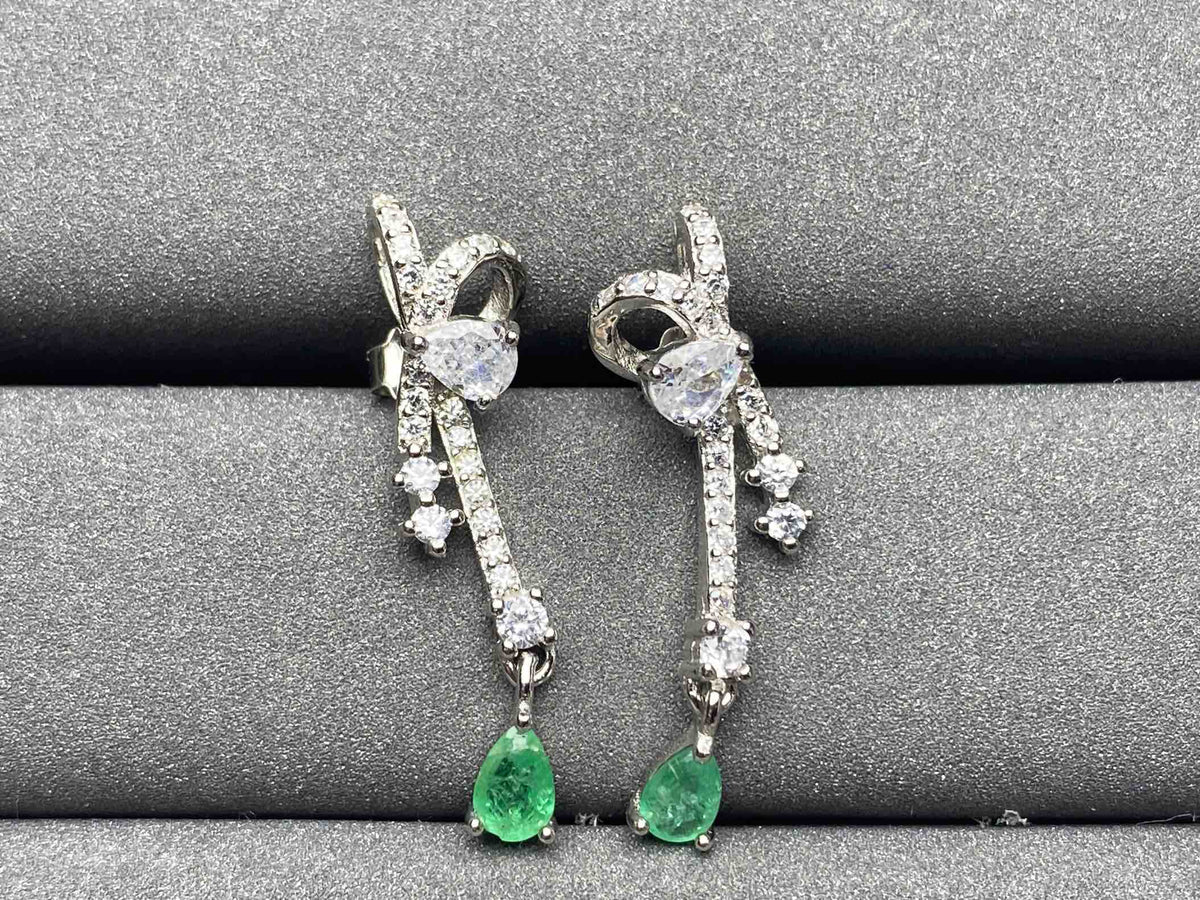 A54 Emerald Earrings