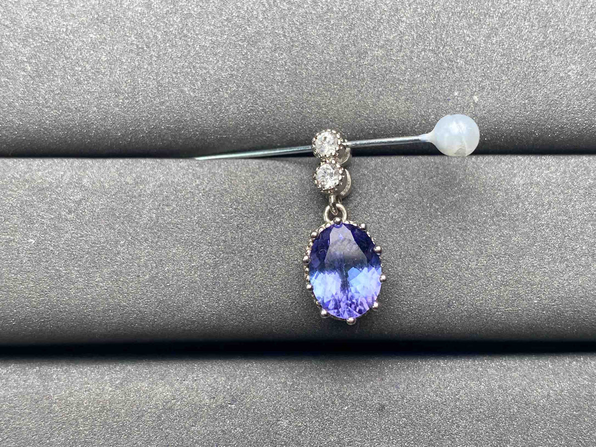 A5704 Tanzanite Pendant