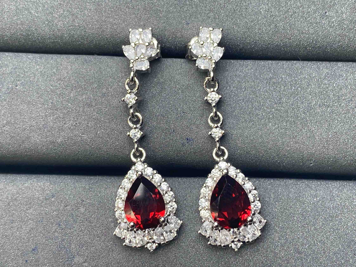 A5795 Garnet Earrings