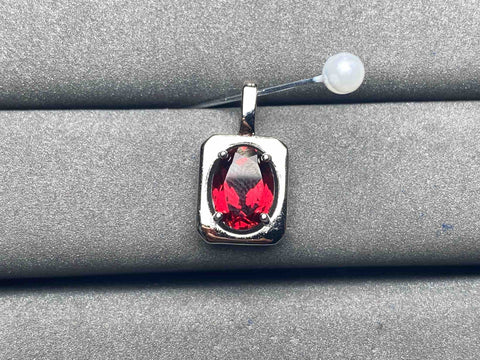 A5909 Garnet Pendant