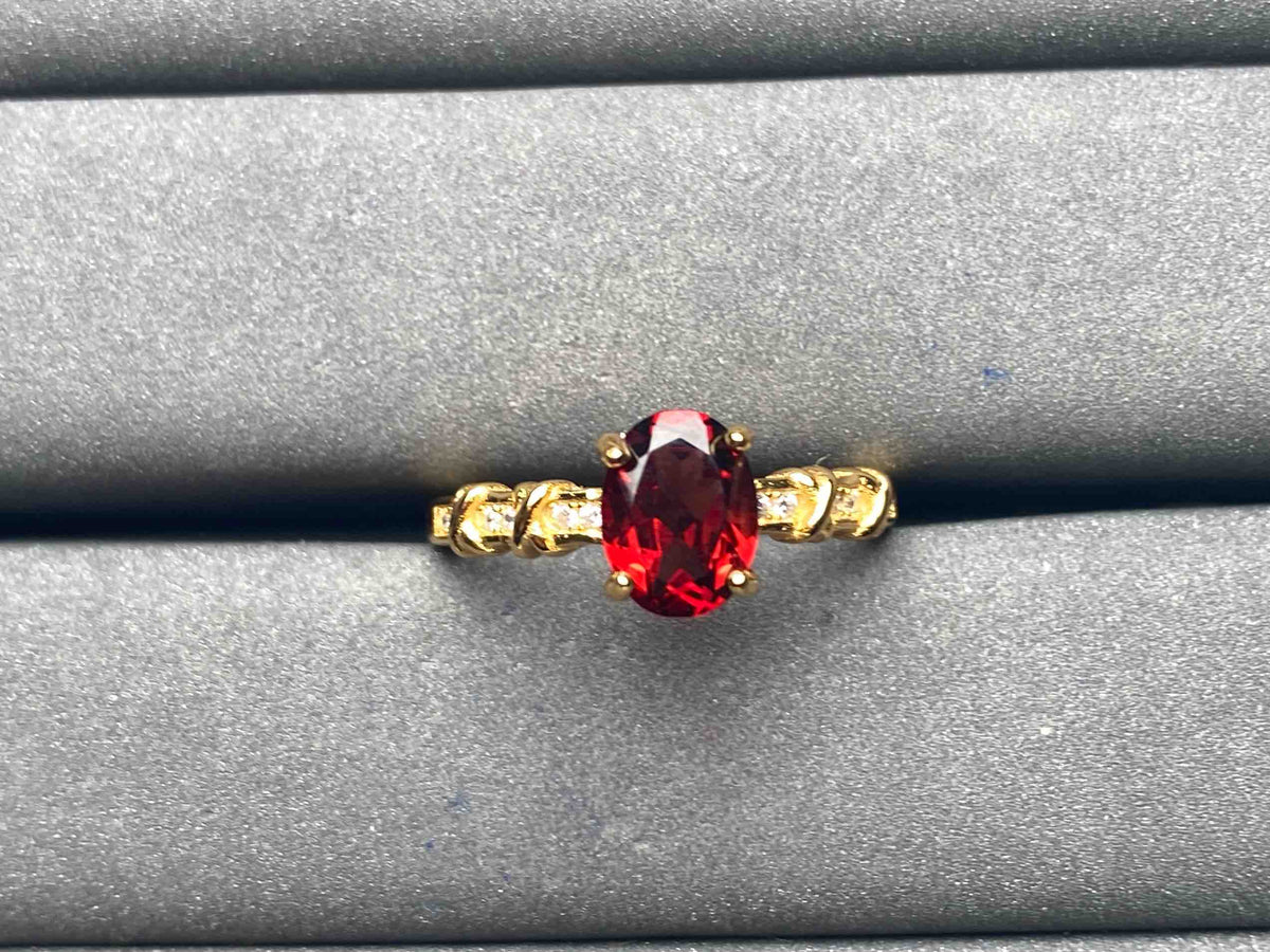 A5922 Garnet Ring