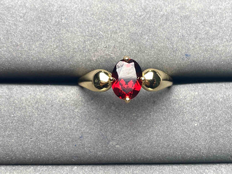 A5923 Garnet Ring