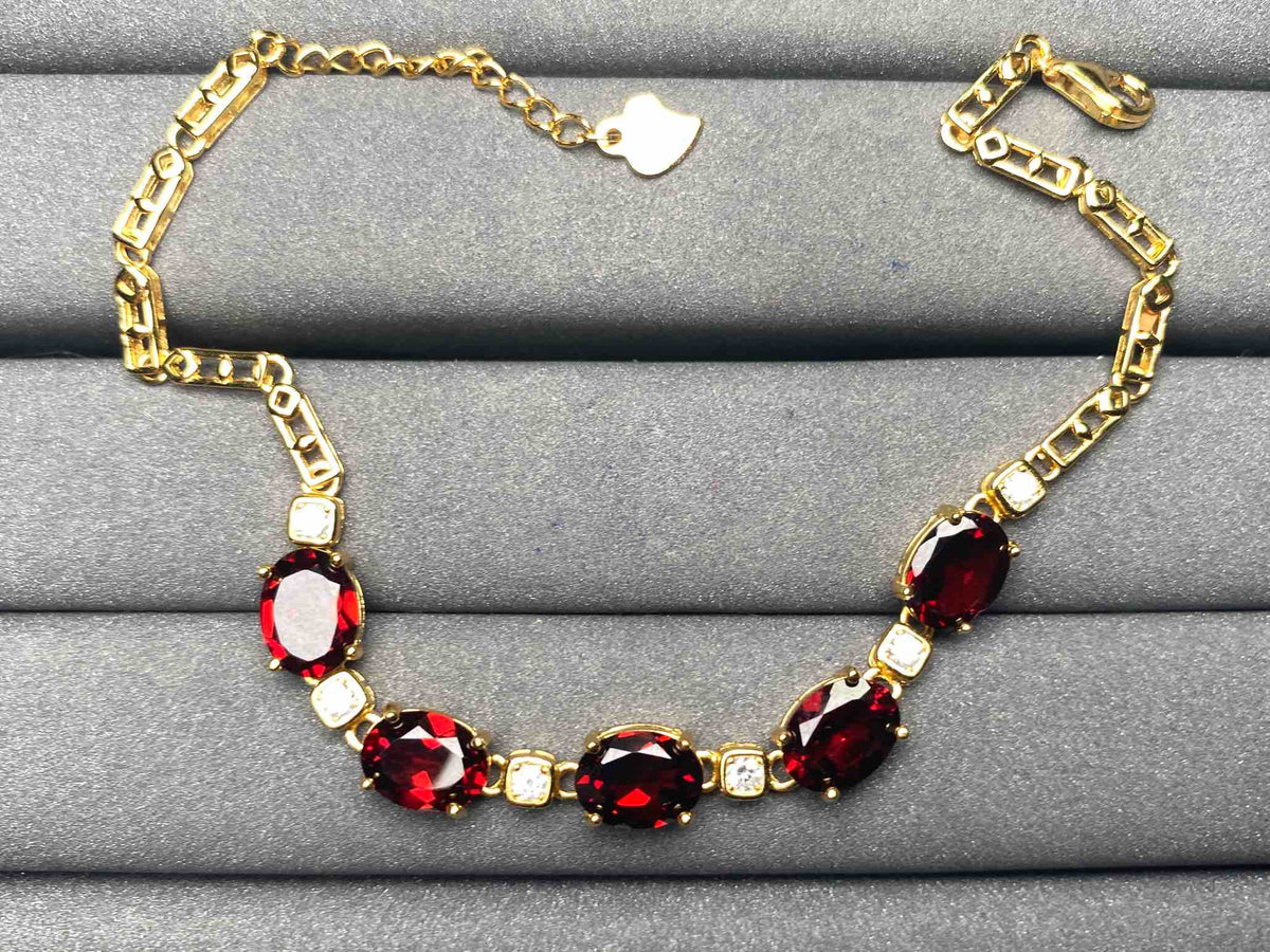 A5933 Garnet Bracelet