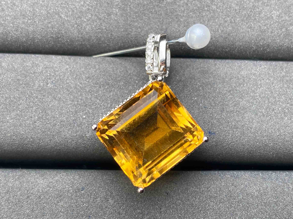 A5981 Citrine Pendant