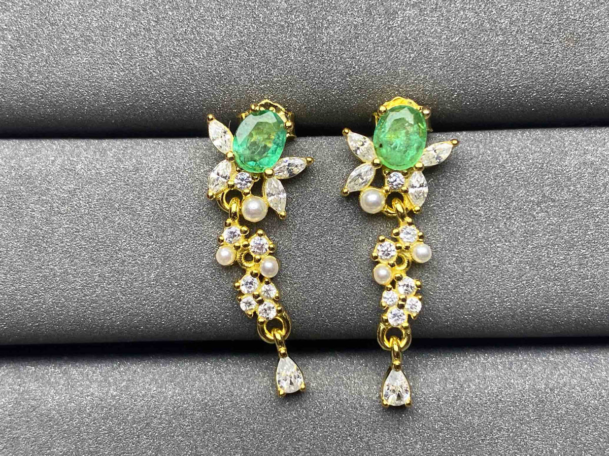 A63 Emerald Earrings