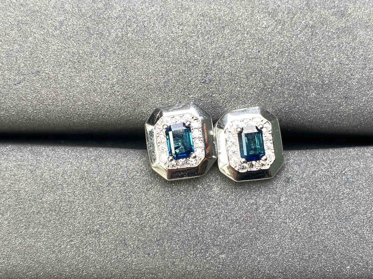 A6593 Teal Sapphire Earrings