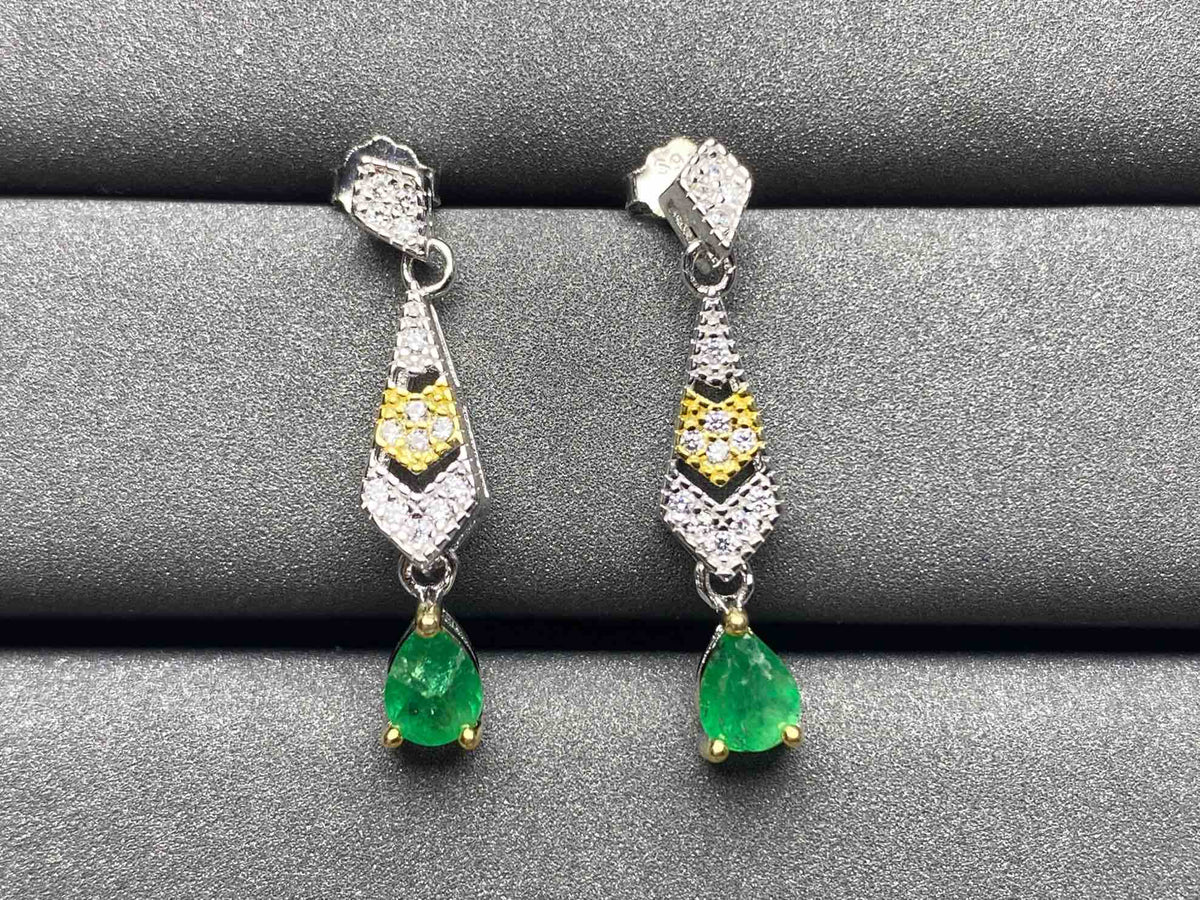 A66 Emerald Earrings