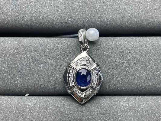 A802 Blue Sapphire Pendant