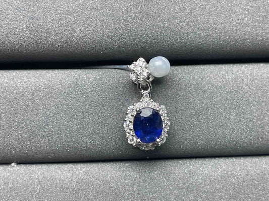 A821 Blue Sapphire Pendant