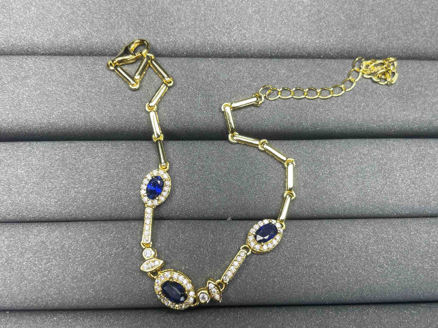 A857 Blue Sapphire Bracelet