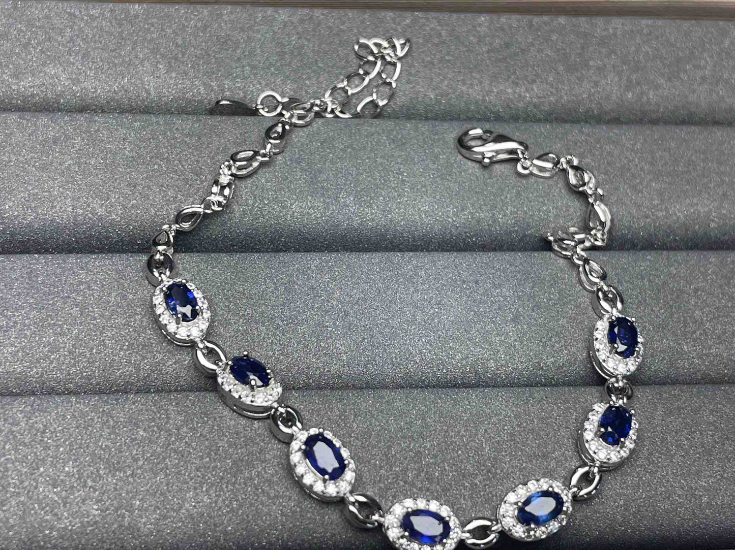 A860 Blue Sapphire Bracelet