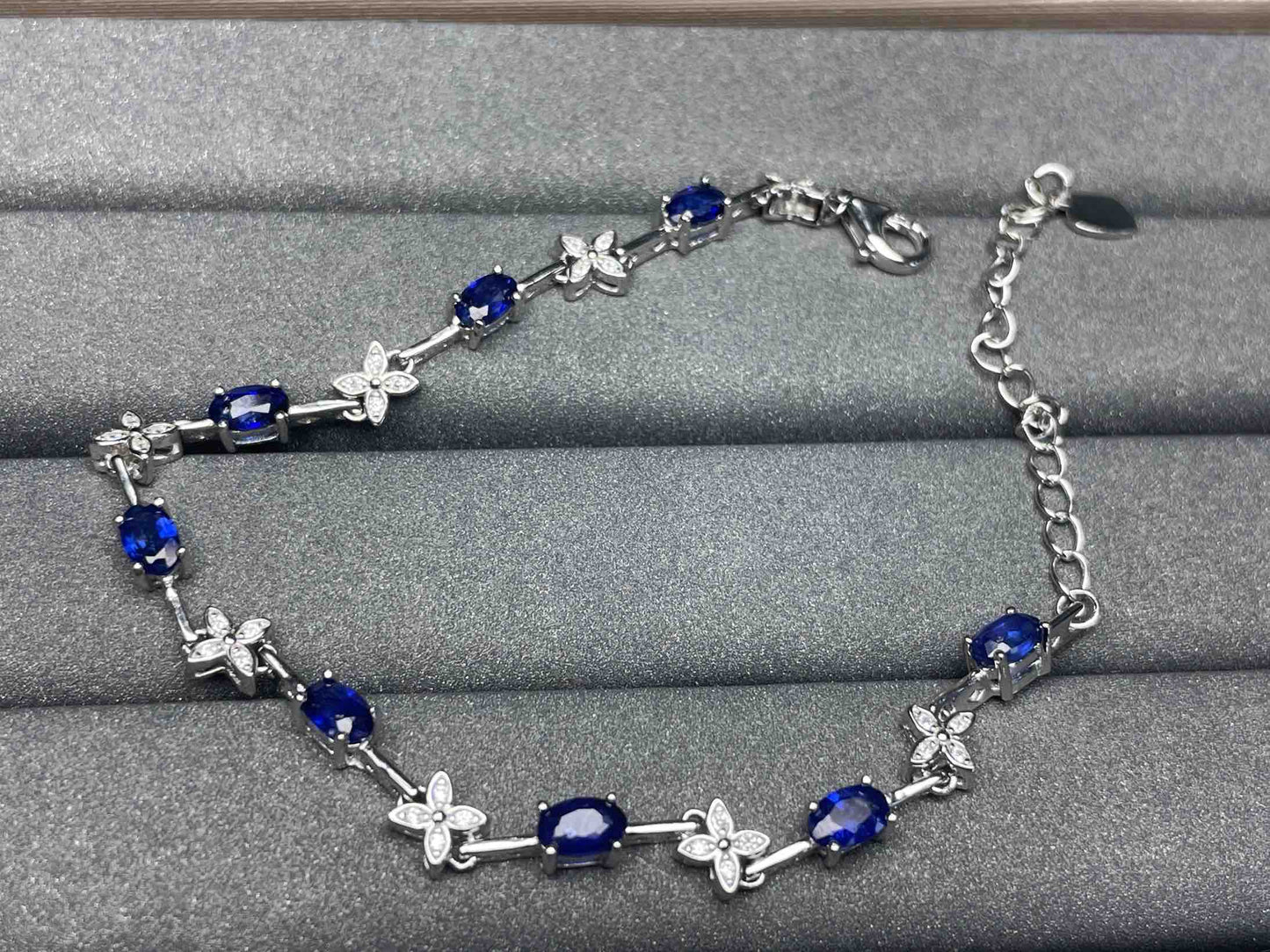 A869 Blue Sapphire Bracelet