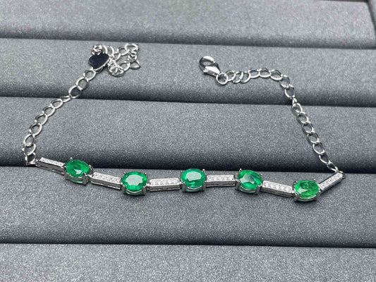 A926 Emerald Bracelet