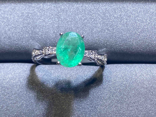 1224 Emerald Ring